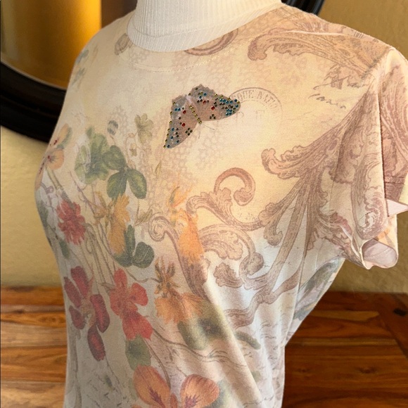 Yukiko Multicolor Floral Short Sleeve Tee - Picture 3 of 6